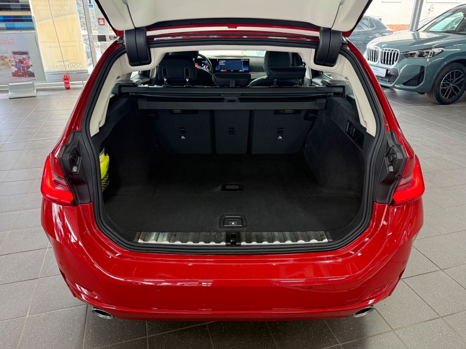 BMW 320 d xDrive Touring III Driving Assistant III foto 13