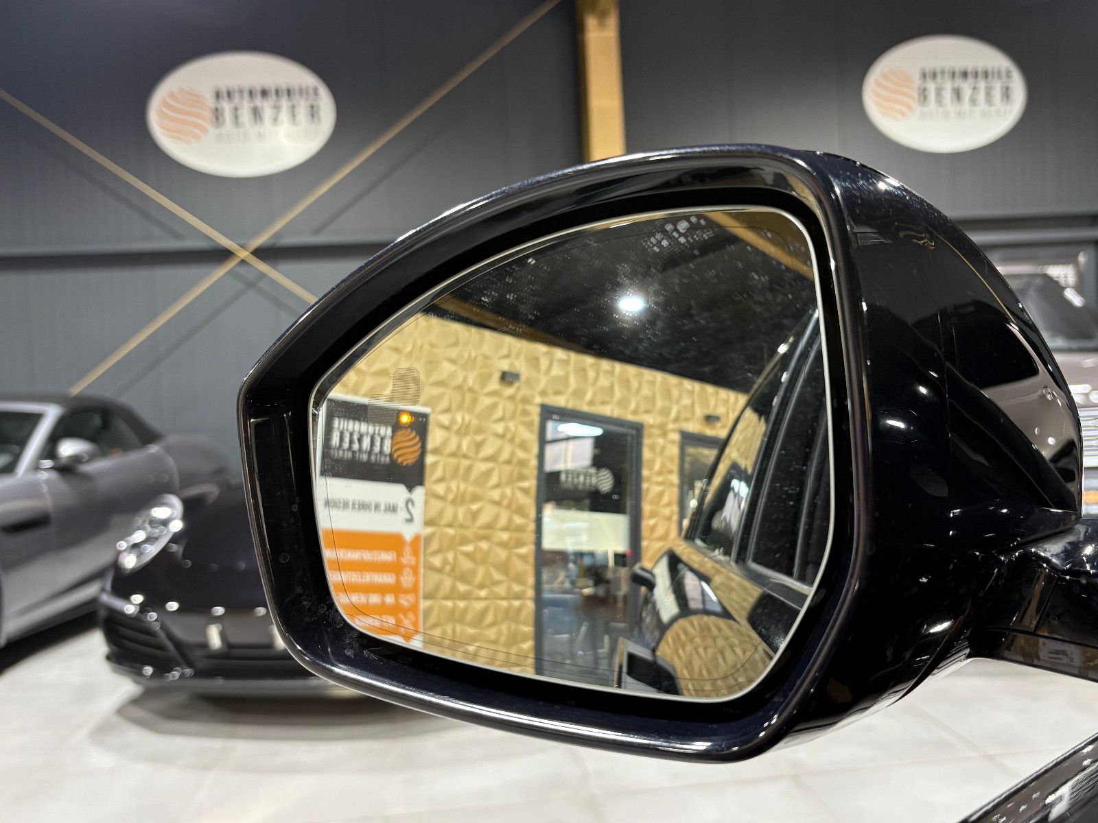 Fahrzeugabbildung Land Rover Range Rover Evoque R-Dynamic SE/MEMORY/ACC/APPLE