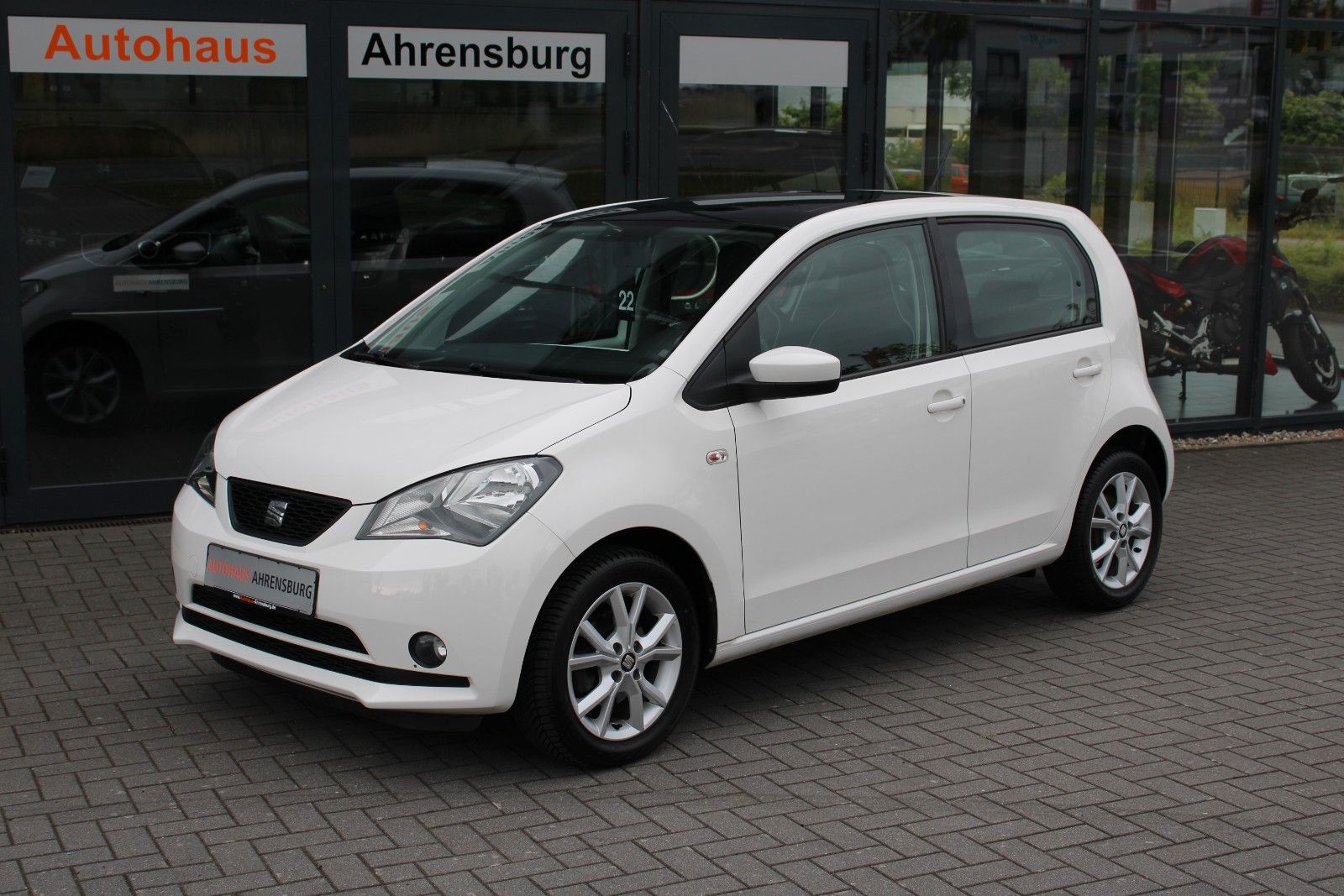 SEAT Mii Chic*wenig KM* Schiebedach*Allwetter* 