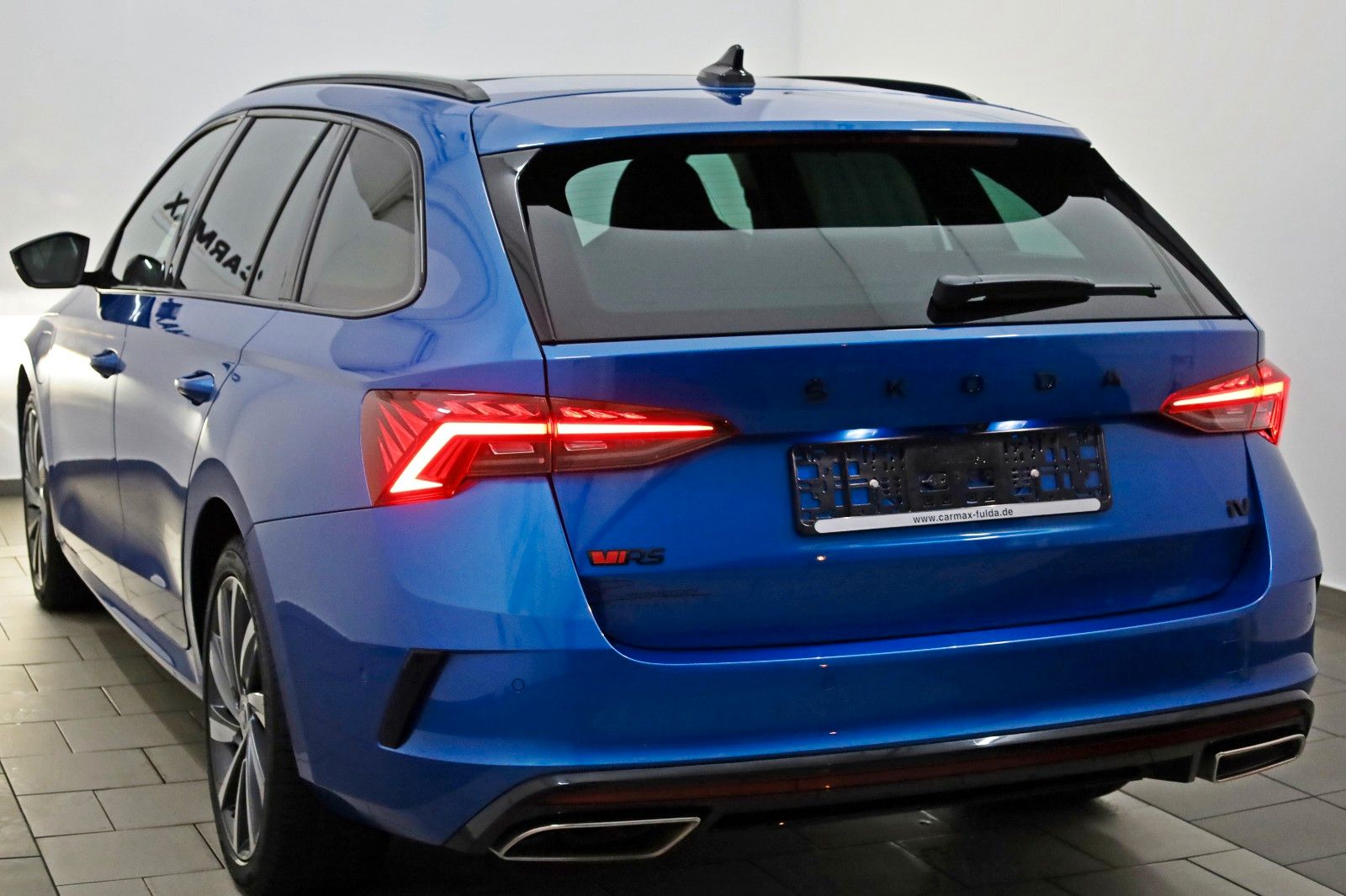 Fahrzeugabbildung SKODA Octavia Combi RS iV,Navi,Kamera,4xSH,HUD,Pano+WR