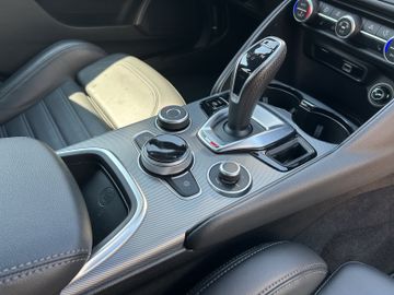 Alfa Romeo Giulia Veloce Q4 2.0 Turbo 16V Kam.+KeyLess+SHZ