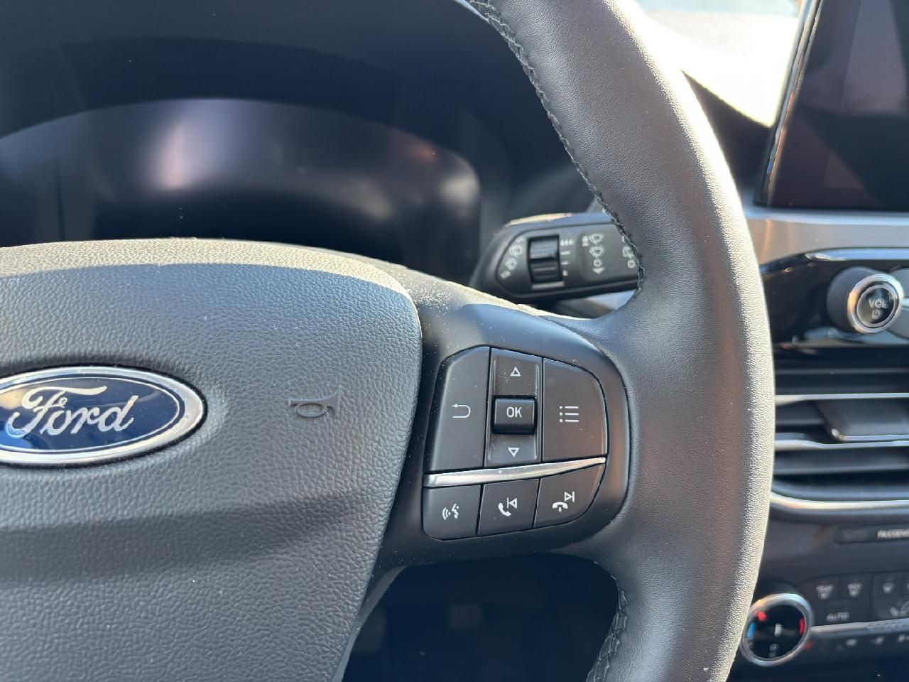 Fahrzeugabbildung Ford Kuga Titanium