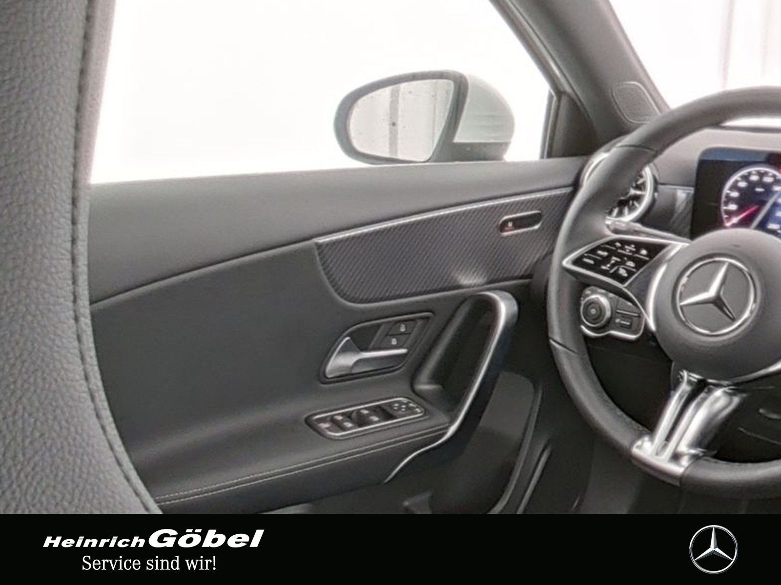 Fahrzeugabbildung Mercedes-Benz A 200 PROGRESSIVE+KAMERA+LED+AMBIENTE+CARPLAY