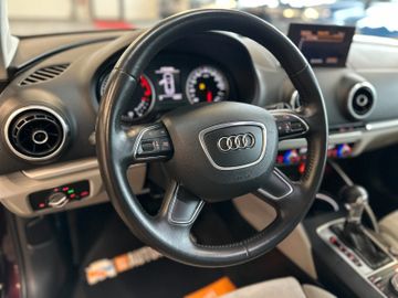 MYAUTOCENTER – Gebraucht- und Jahreswagen mit Werkstattservice in Pfaffenhofen Audi A3 attraction *Panorama*Klima*Freisprech*Xenon*