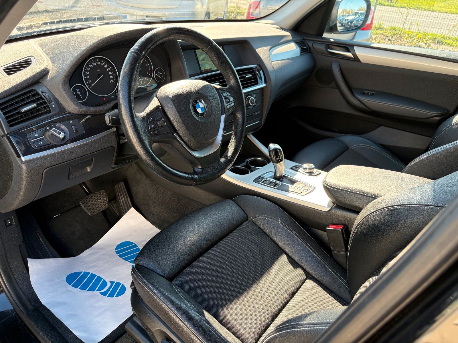 Fahrzeugabbildung BMW X3 xDrive20d Aut. Navi Xenon SPORTSITZE Leder PD