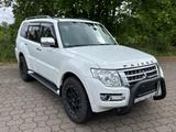 Mitsubishi Pajero 3,2 DI-D 4WD V90 - Top - Deltafelgen - Mitsubishi Pajero Top mit Diesel-Antrieb