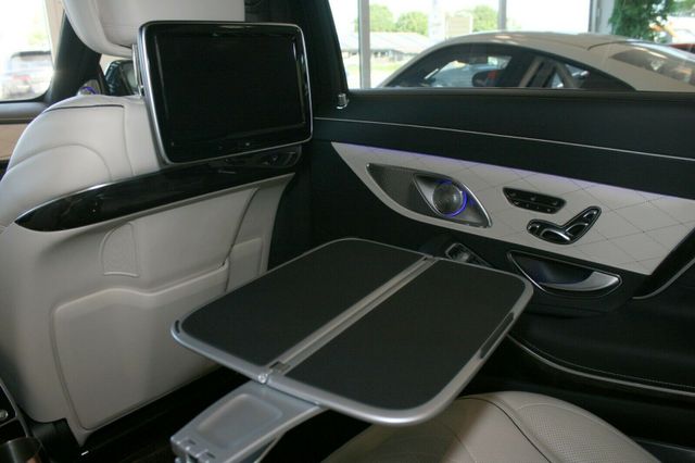 Fahrzeugabbildung Mercedes-Benz Maybach S 500 4Matic Exclusiv-Paket, Frist-Class