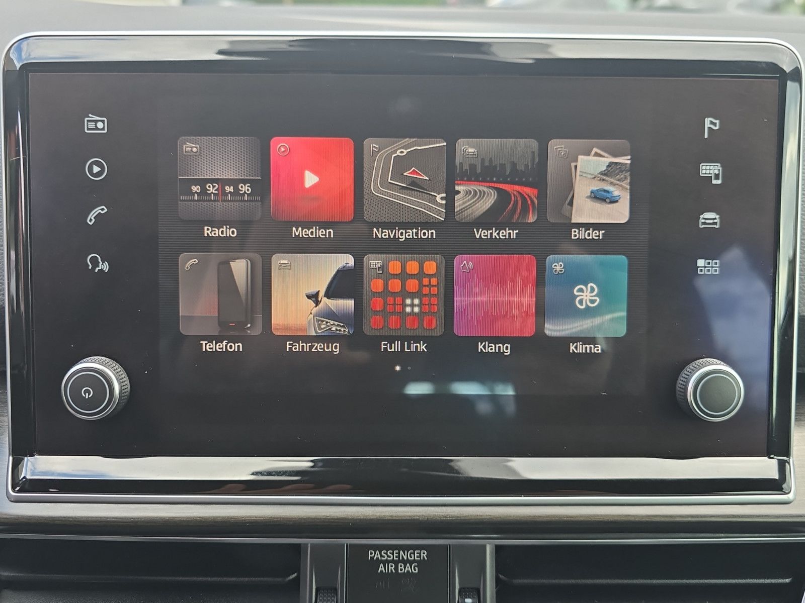 Fahrzeugabbildung SEAT Tarraco Xcellence 4Drive/7-Sitzer/360°