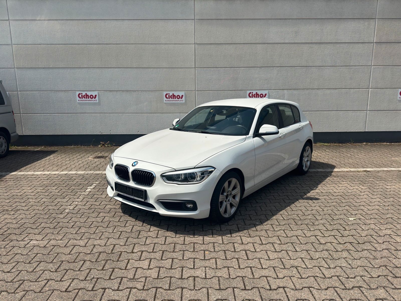 BMW 118
