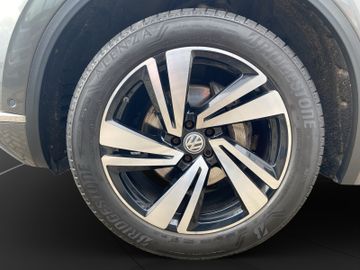 Volkswagen Touareg - 7