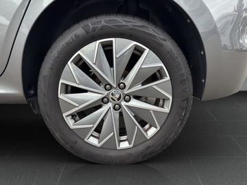 Skoda Kamiq 1.0 TSI Tour *2XPDC*CAM*LED*SHZ*SMARTLINK*