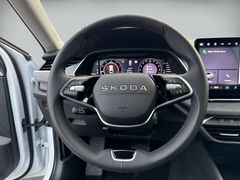 SKODA Combi 2.0 TDI Tour LED Matrix AHK 360Grad Virtul