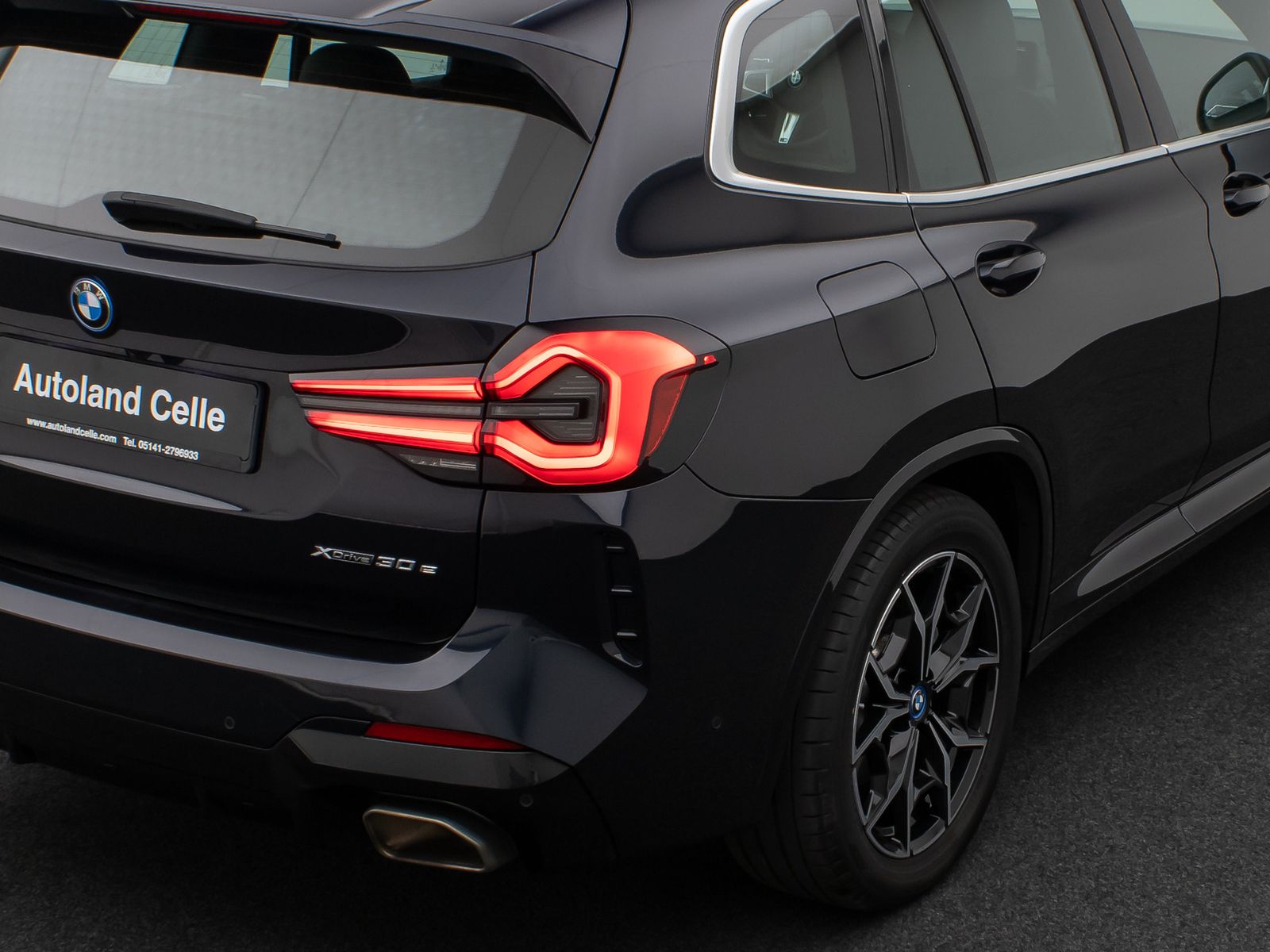 Fahrzeugabbildung BMW X3 xD30e M Sport 360°Laser HUD DAB HiFi Komfort