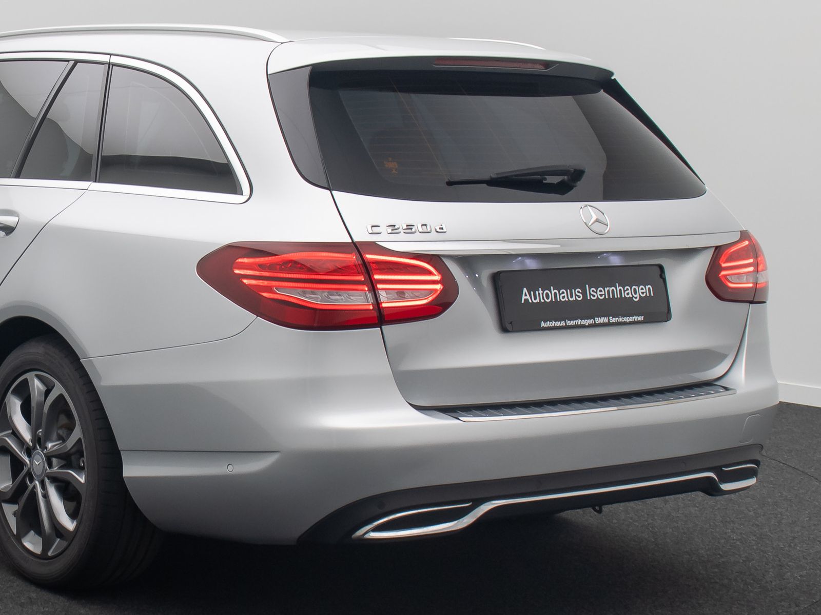 Fahrzeugabbildung Mercedes-Benz C 250 BlueTec PDC AHK Tempomat HiFi LED Businnes