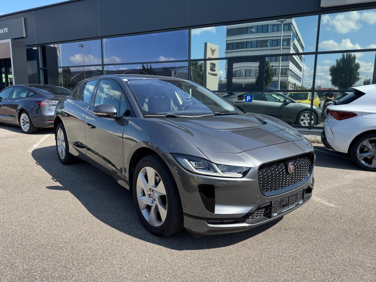 Jaguar I-Pace SE EV400 90kWh AWD netto € 18.175-