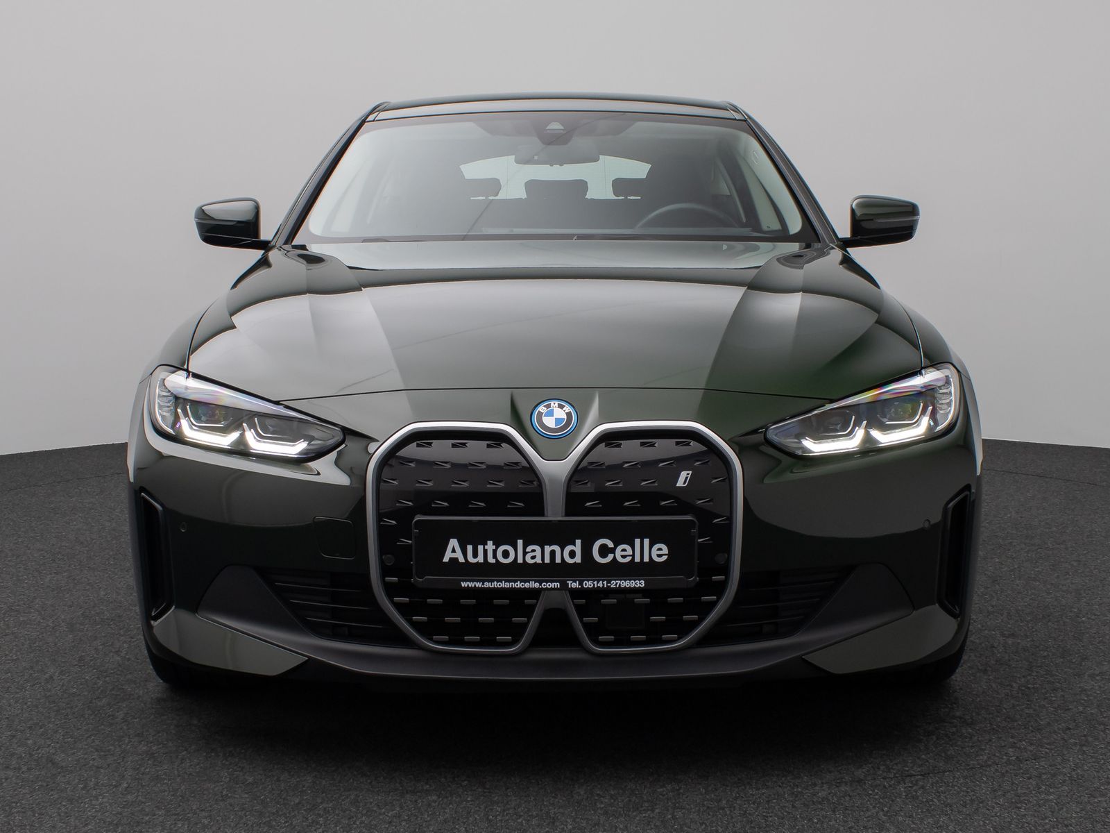 Fahrzeugabbildung BMW i4 eD40 Gran Coupè Kamera DAB HUD Alarm Komfort