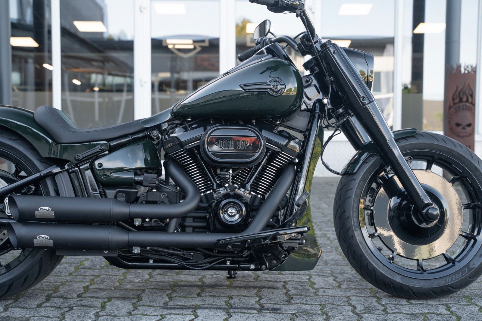 Fahrzeugabbildung Harley-Davidson GREEN DARK FAT BOY FLFBS 114 MY24 -JEKILL&HYDE-