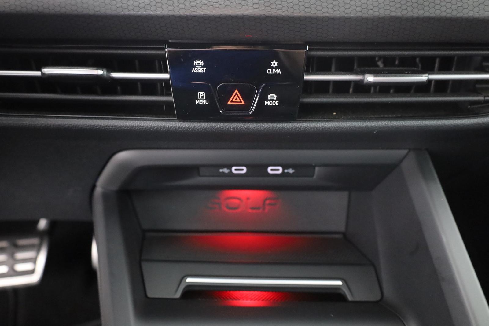 Volkswagen Golf VIII 2.0 TSI DSG GTI LED Navi Sitzheizung, миниатюра 12