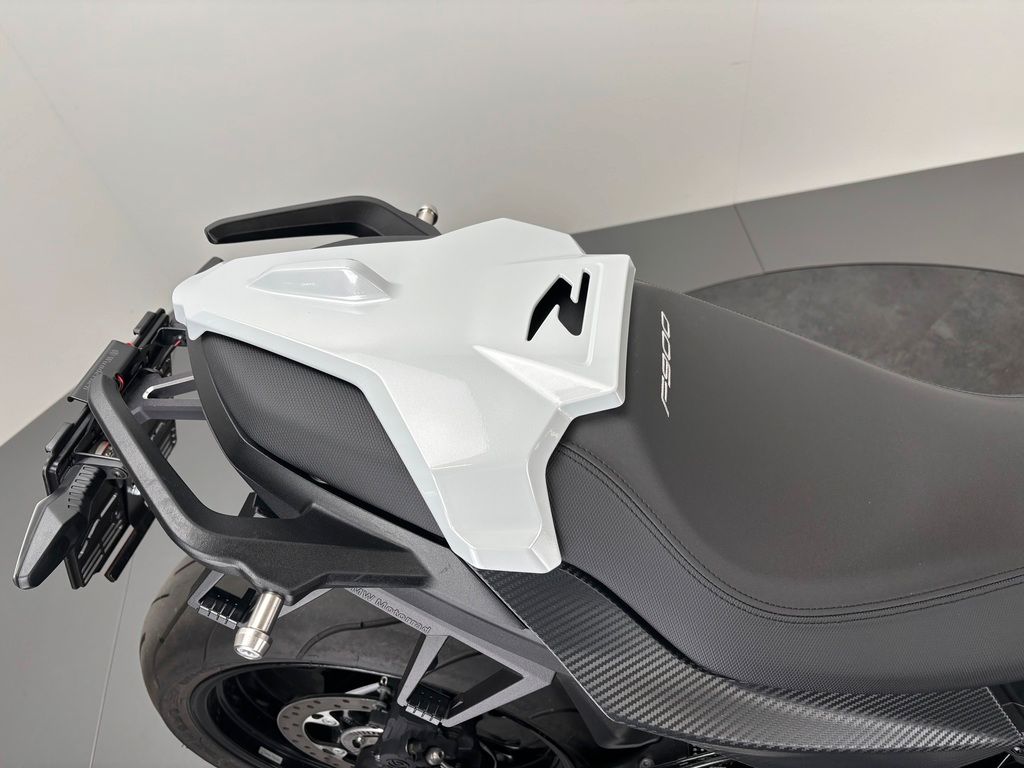 Fahrzeugabbildung BMW F900 R A2 *VIEL AUSSTATTUNG *SCHECKHEFT *SERVICE
