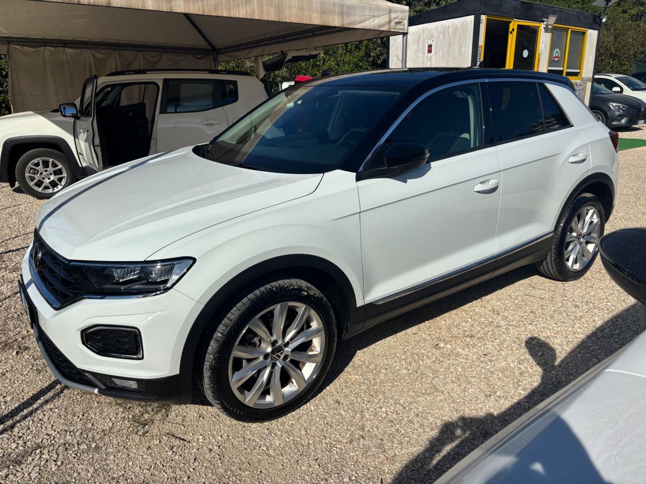 Volkswagen T-Roc 1.5 TSI ACT DSG Style BlueMotio imagem 3