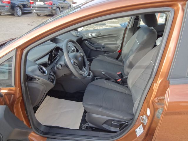 Fahrzeugabbildung Ford Fiesta Sync Edition/1.Hd/Klima/SitzH/PDC/60TKM/