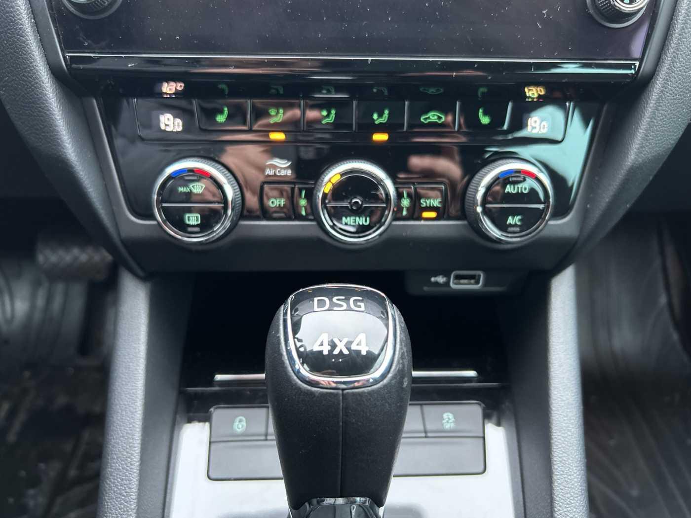 Skoda Octavia Combi 1.8 TSI 4x4 DSG Style