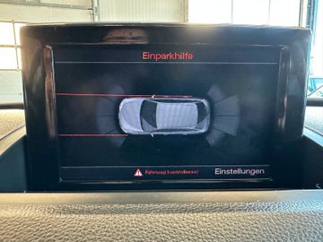 Audi Q3 2.0 TFSI quattro *Xenon*Klima*SHZ*Navi*PDC*