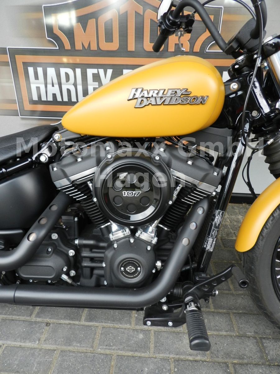 Fahrzeugabbildung Harley-Davidson Street Bob 107 MJ19 mit Speichen-Felgen!!!