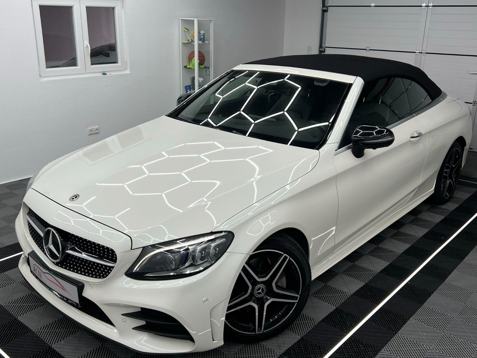 Fahrzeugabbildung Mercedes-Benz C 300 Cabrio AMG-LINE/VRTL COCPIT/360*/BURMESTER