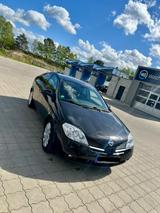 Nissan Primera 2.0 visia-plus Traveller visia-plus - Nissan Primera mit Benzin-Antrieb: Visia