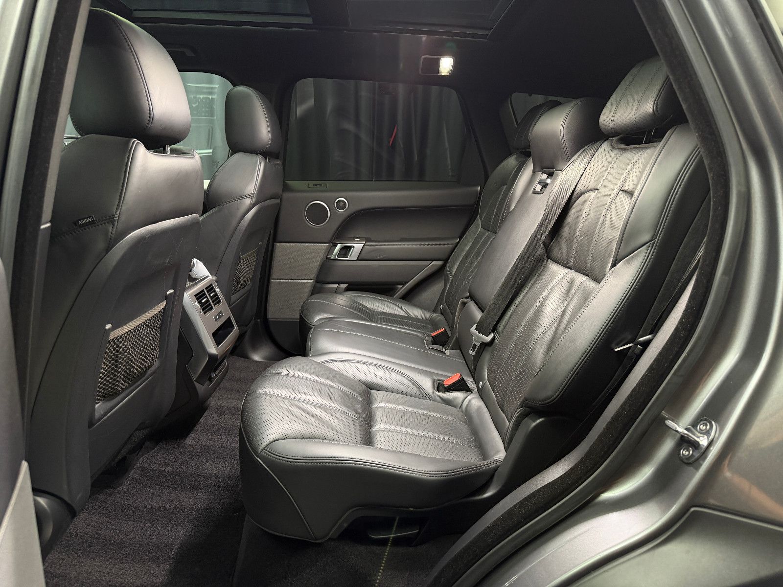 Fahrzeugabbildung Land Rover Range Rover Sport HSE|MERIDIAN|PANO|AHK|LUFT
