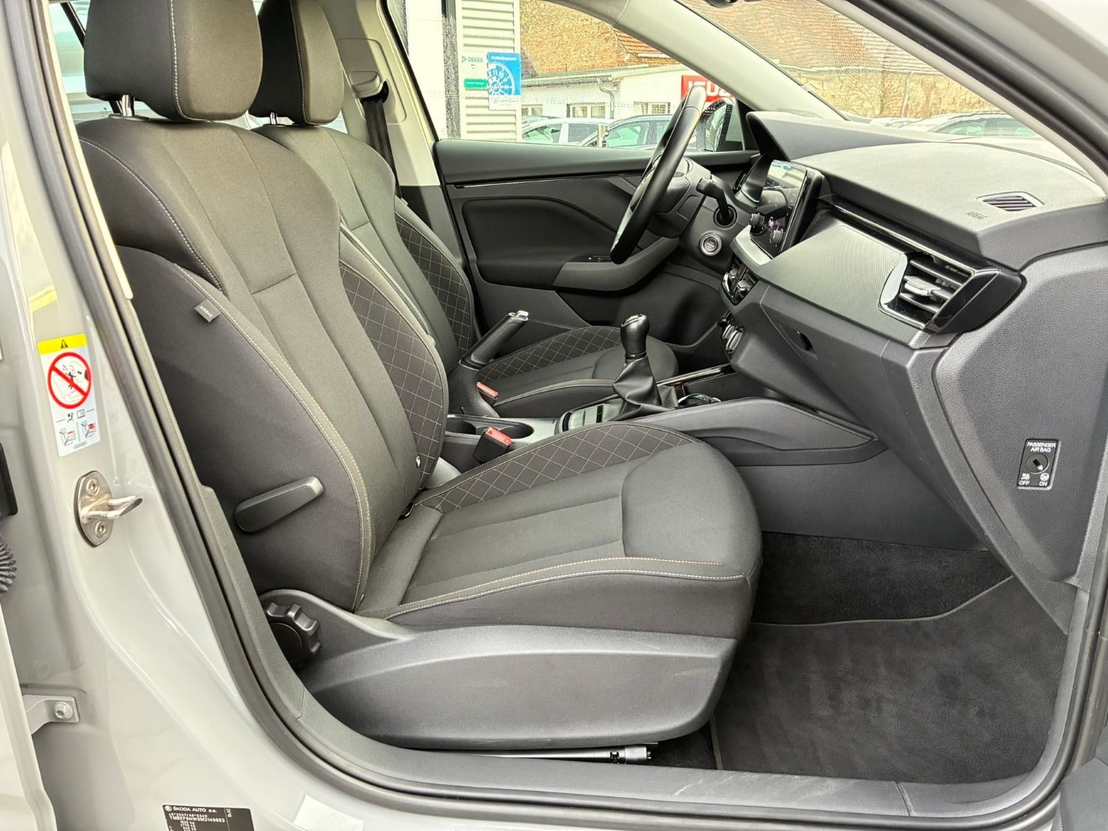 Fahrzeugabbildung SKODA Scala 95PS 5-Gang*LED*SHZ*PDC*SmartLink