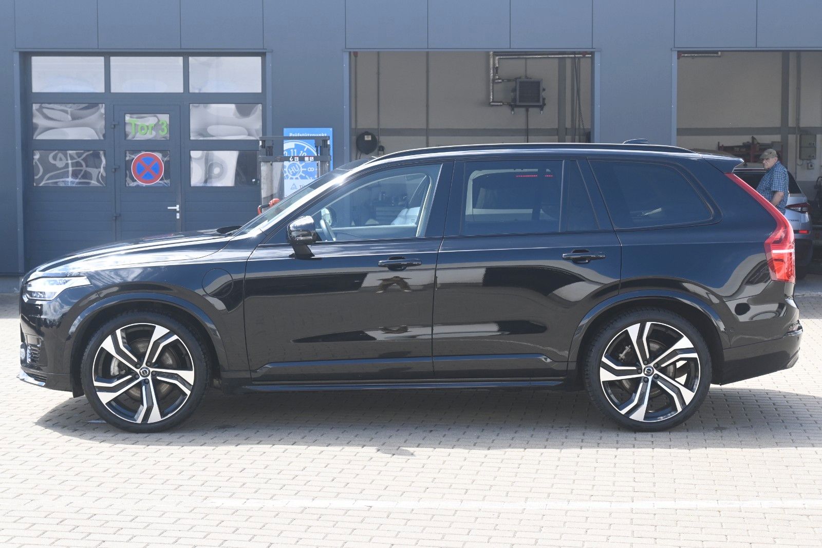 Fahrzeugabbildung Volvo XC90 T8 AWDUltimate Dark Recharge Plug-In Hybrid