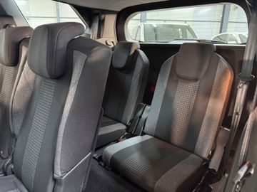 Peugeot 5008 - 10