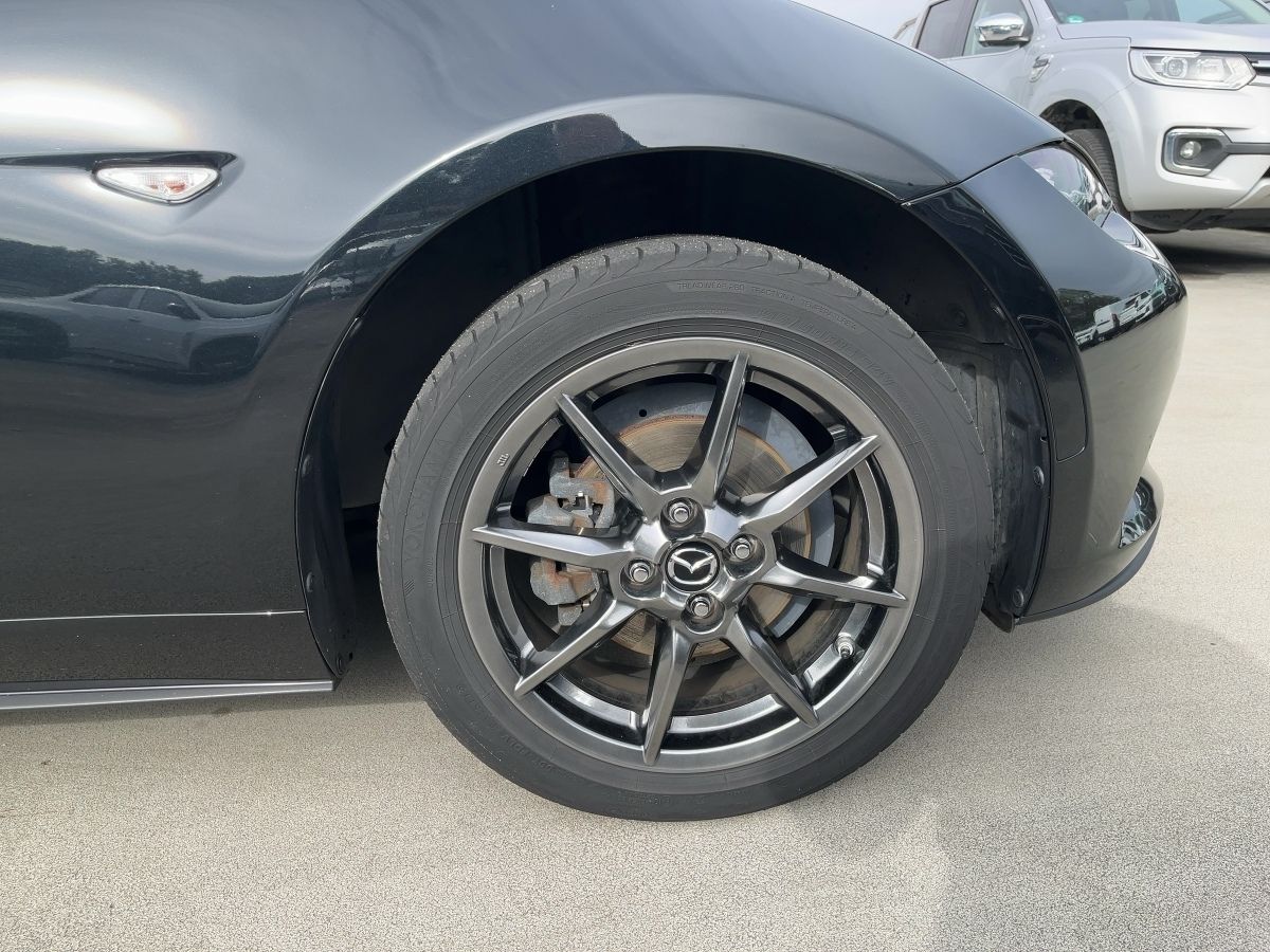 Fahrzeugabbildung Mazda MX-5 Navi Klimaaut. - mit KI generiert/bearbeitet