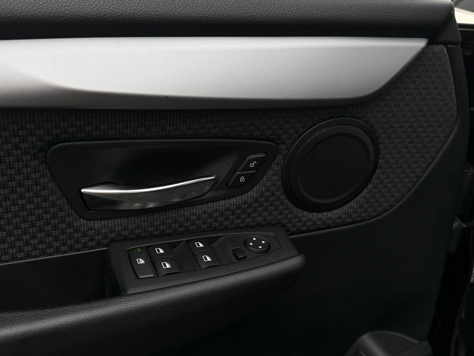 Fahrzeugabbildung BMW 218i Gran Tourer Advantage Aut AHK GRA PDC SHZ