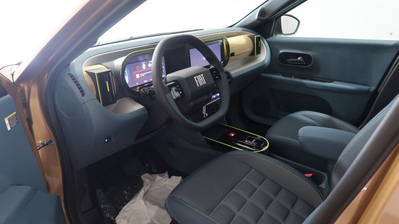 Fiat Grande Panda 1.2 Hybrid 110 CV S&S La Prima imagem 2