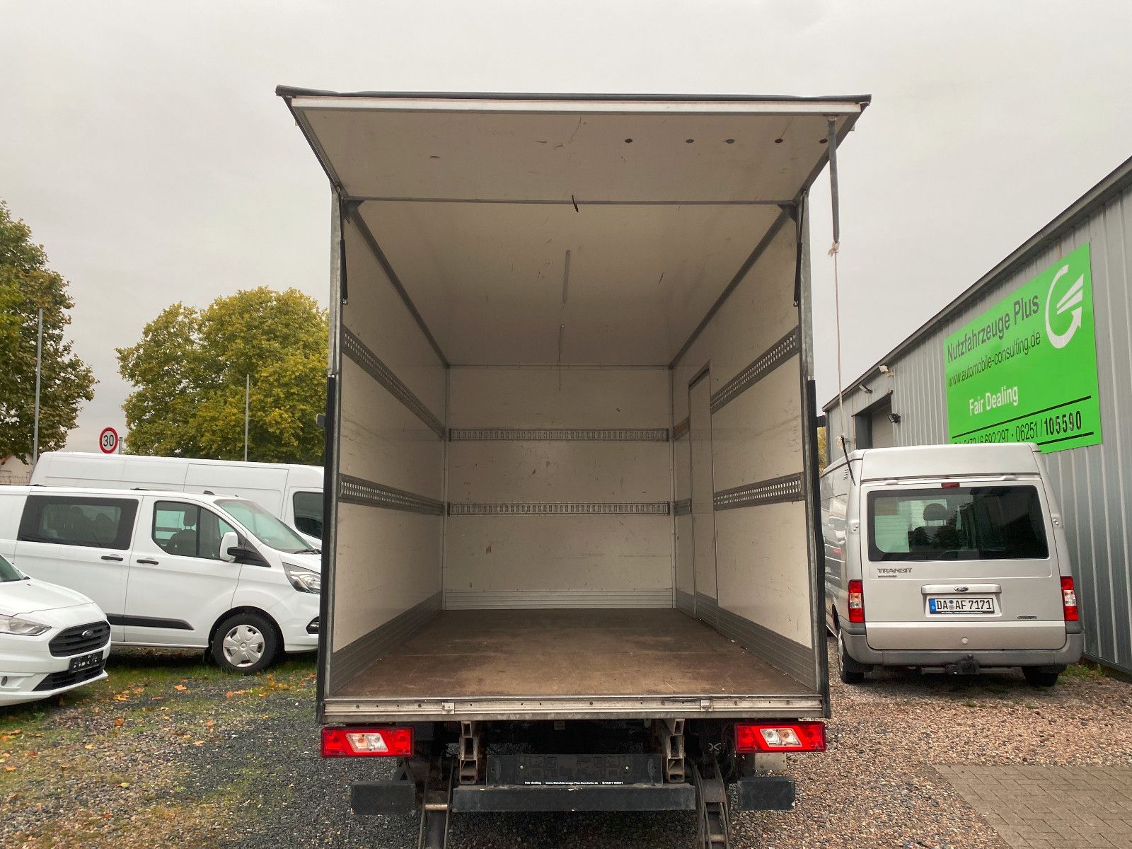 Fahrzeugabbildung Ford Transit 350 L3 Koffer mit LBW,Klima,StH ,kamera