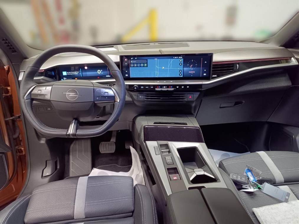 Fahrzeugabbildung Opel Grandland Electric GS 157KW AT