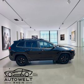Jeep Cherokee - 7