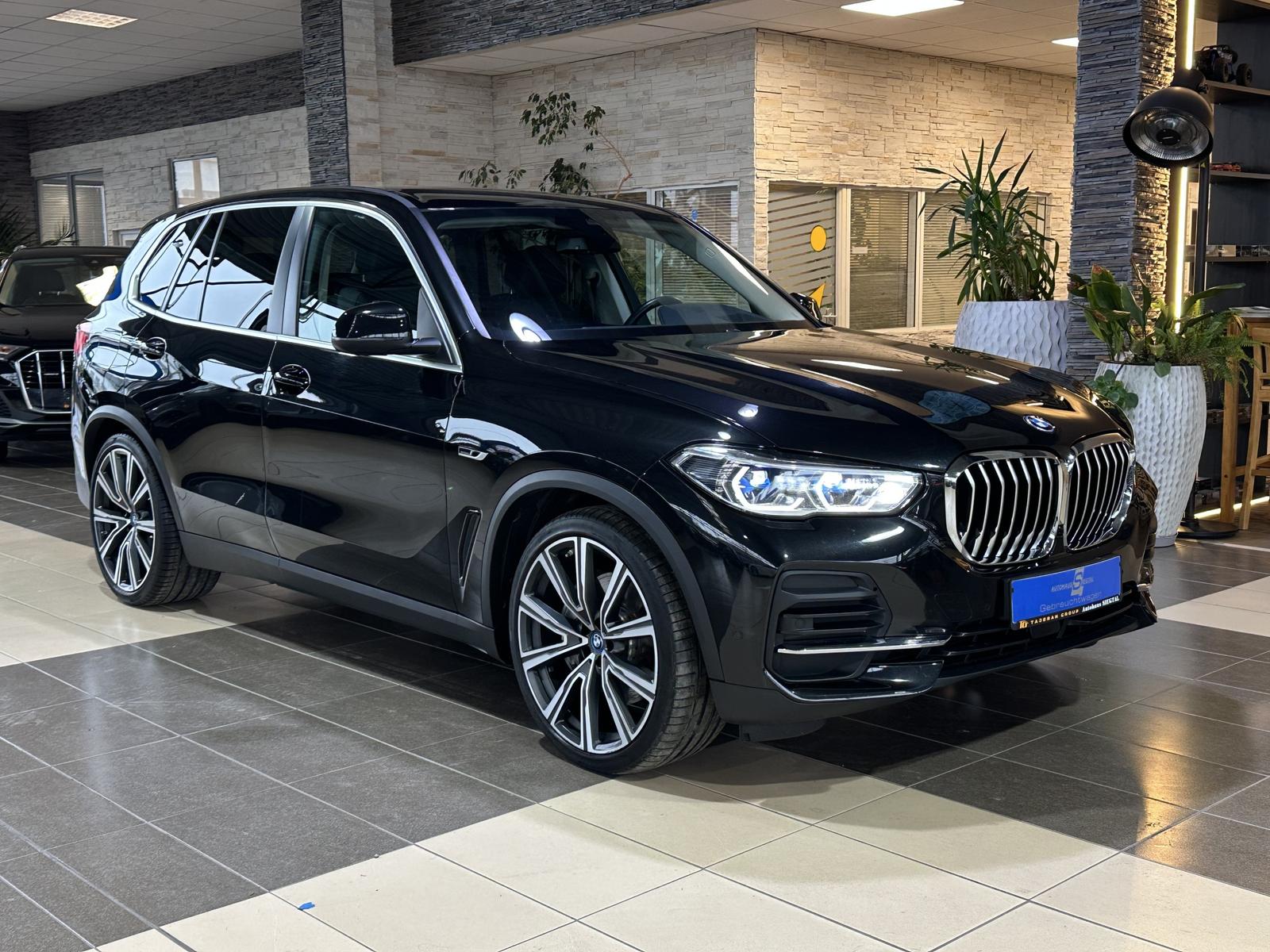 BMW X5 45e Innovations*4XSHZ*LED*R.Cam*Nav*HUD*22LM