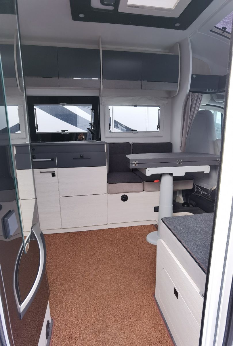 Fahrzeugabbildung Challenger 337 GA Graphite Ultimate