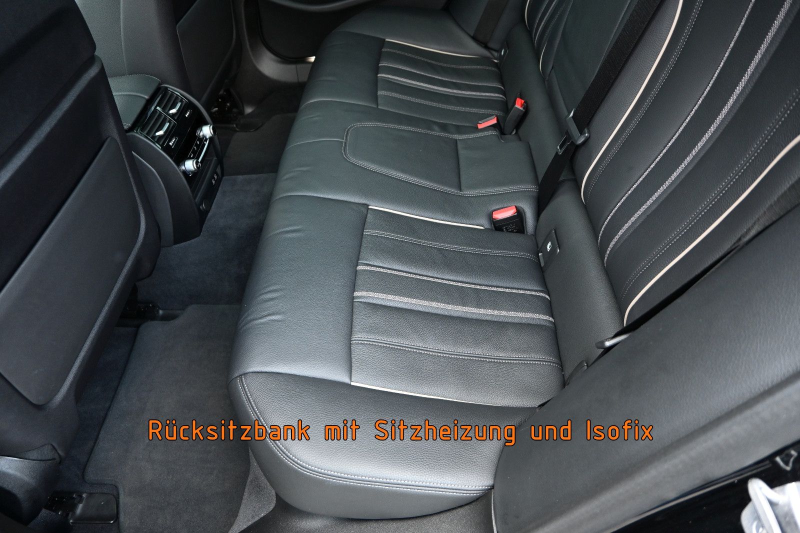 Fahrzeugabbildung BMW 530d xDr Touring Lux. °ACC°AHK°PANO°STANDHEIZUNG