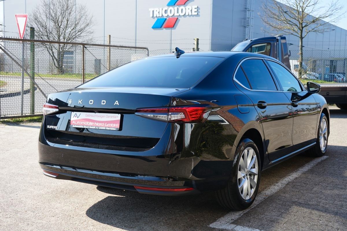Fahrzeugabbildung SKODA Superb Lim. 1.5 TSI mHEV 110kW Selection