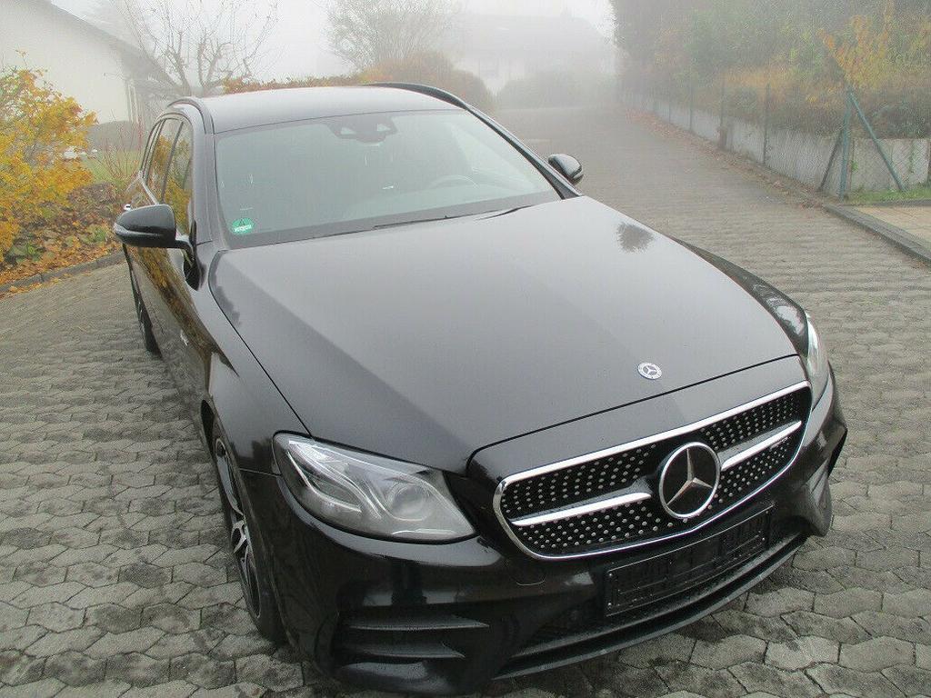 Mercedes-Benz E 43 AMG