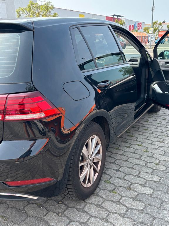 Image of Volkswagen Golf
