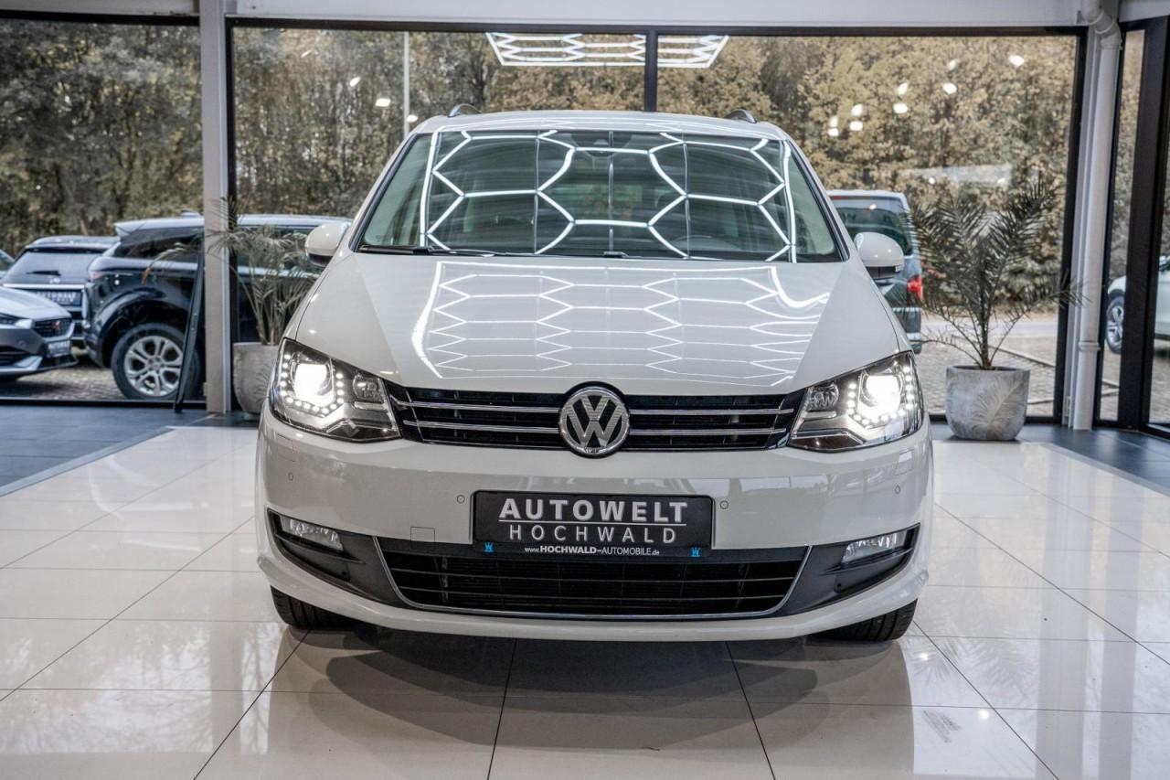 Volkswagen Sharan 2.0 TDI NAVI Bi-Xenon 7-SITZER PDC Klima