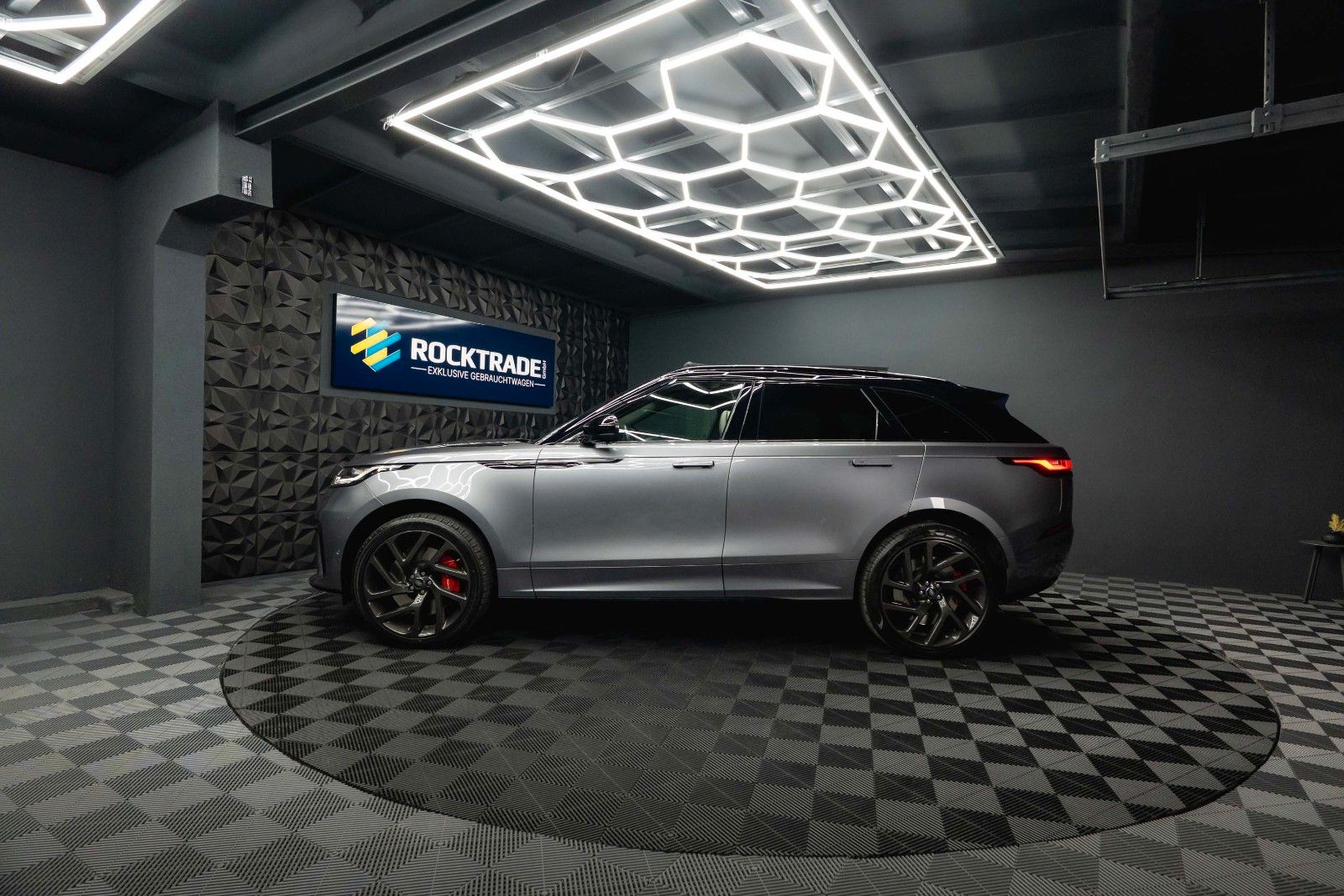 Fahrzeugabbildung Land Rover Velar SV Autobiography Dynamic Edition *ACC*19%*