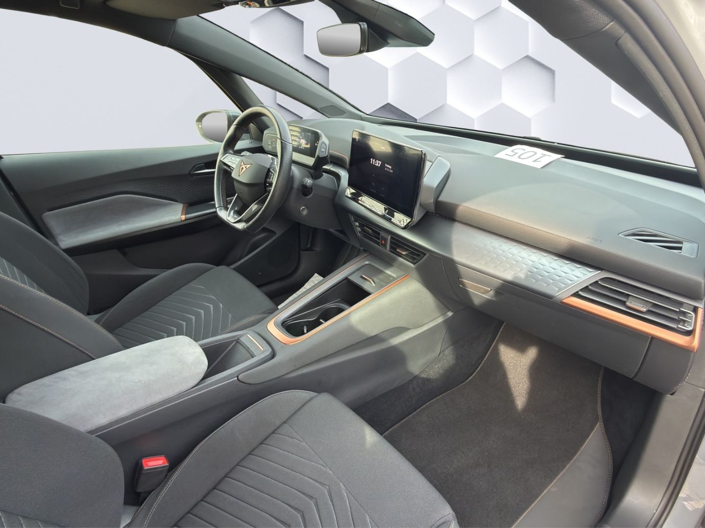 Born 150kW LED PDC Sitzheizung Klima DAB+