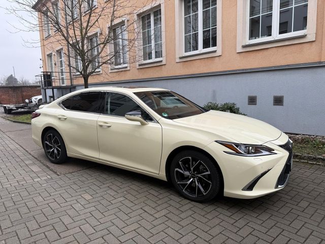 LEXUS ES 300